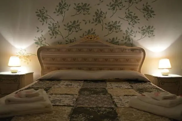 Letizia House